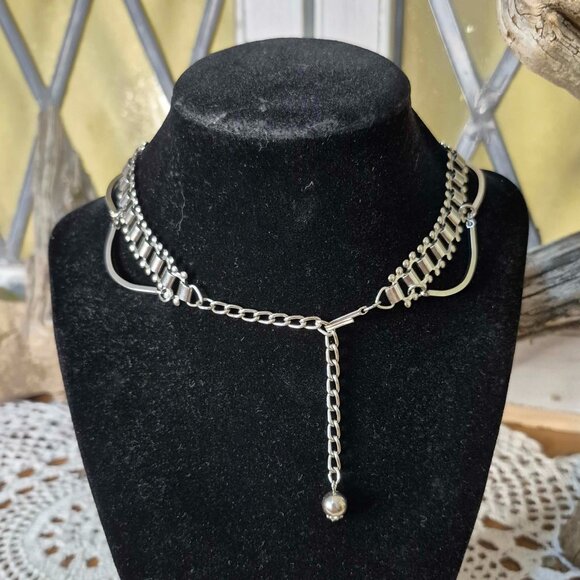 Silver Choker Necklace - Picture 4 of 10